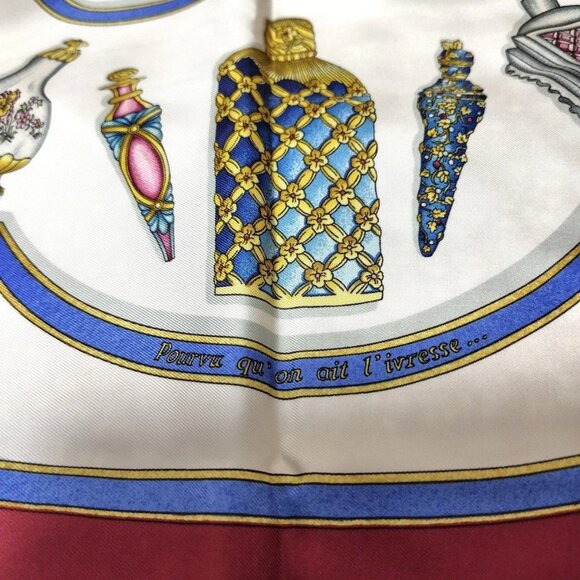 Auth HERMES Carre 90 - Cream Red Multi Silk Scarf - Picture 5 of 10